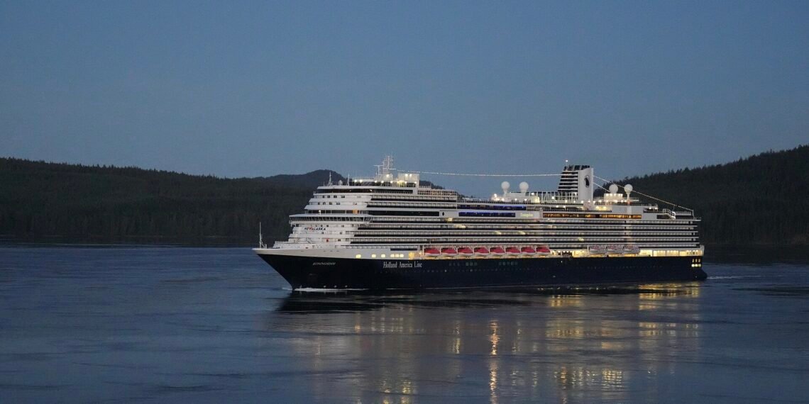 MS Koningsdam