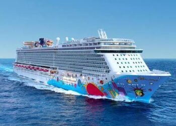 NCL Raises Q3 Outlook; Crew Removed From Norwegian Breakaway
