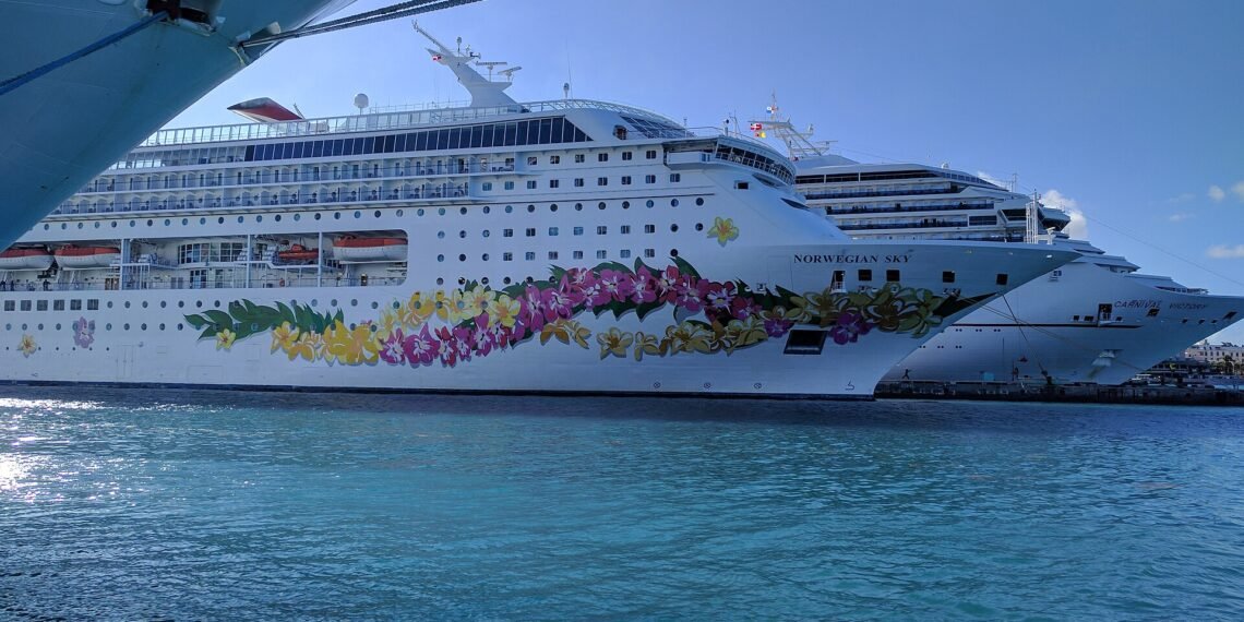 Norwegian Sky (31842239926)
