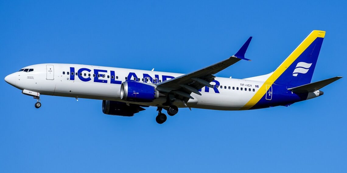 Icelandair Boeing 737 MAX 8